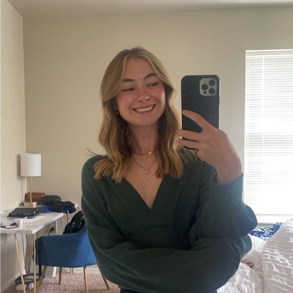 Hey I’m Charlee! 😆 - Picture 5 of 6